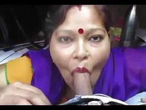Busty Kira bekam kos ...